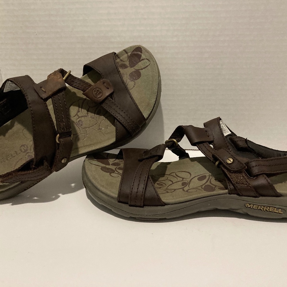 Merrill sandals,  size 7 dark brown all adjustable straps